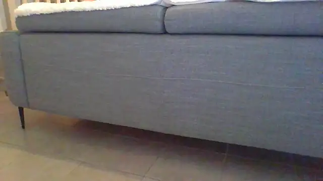 Valentinette online show from December 2025 08:30:01 AM