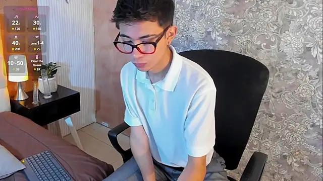 Snapshot of dads_rider chatting on March 2025 04:51:02 AM dads rider online show from March 2025 04:51:02 AM