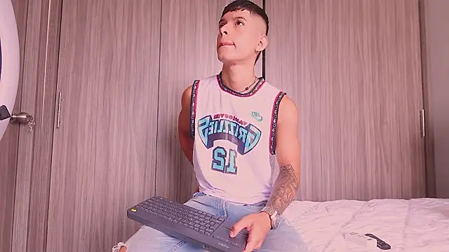 ErosKhaos online show from February 2026 01:52:02 PM