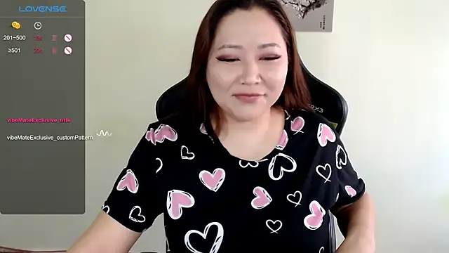 Snapshot of LisaAsianFlower chatting on May 2026 05:03:02 AM LisaAsianFlower online show from May 2026 05:03:02 AM