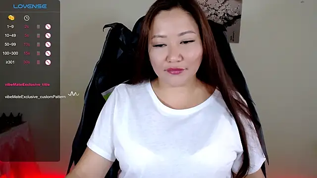 Snapshot of LisaAsianFlower chatting on June 2026 05:10:01 AM LisaAsianFlower online show from June 2026 05:10:01 AM