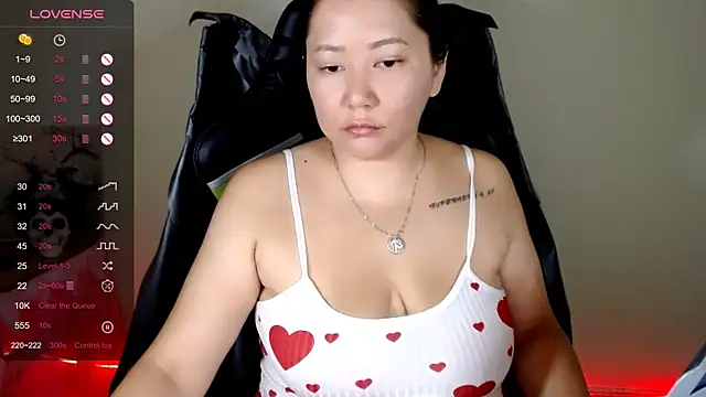 Snapshot of LisaAsianFlower chatting on July 2026 03:22:02 AM LisaAsianFlower online show from July 2026 03:22:02 AM