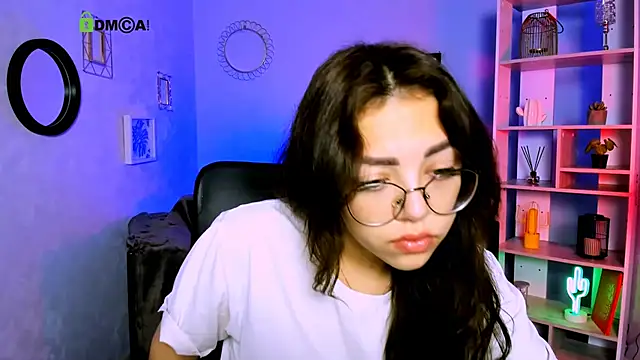 kiki swan online show from March 2025 06:53:01 AM