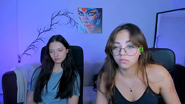 kiki swan online show from October 2025 05:59:02 AM