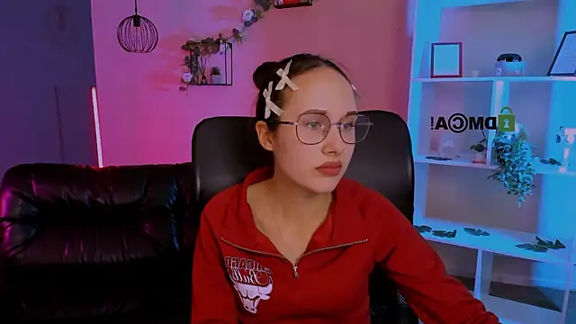 mona cloud online show from March 2026 11:43:01 PM