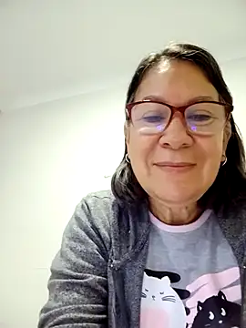 Snapshot of victoria_wayne chatting on April 2026 10:07:02 AM victoria wayne online show from April 2026 10:07:02 AM