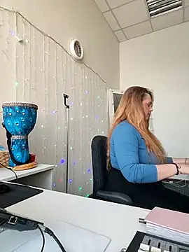 Juicy PeachLux online show from February 2026 07:58:02 AM