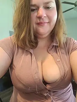 Bigmouthbitch online show from September 2025 04:29:02 PM