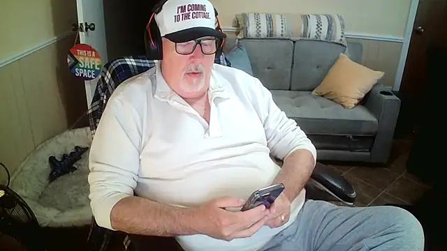 superbearboss online show from March 2026 04:55:01 PM