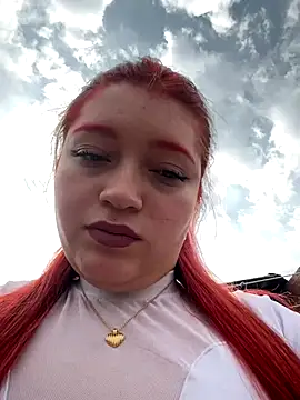 Karina Leon online show from December 2025 08:13:01 PM