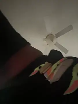 Snapshot of Dymmmm chatting on March 2025 10:52:02 PM Dymmmm online show from March 2025 10:52:02 PM