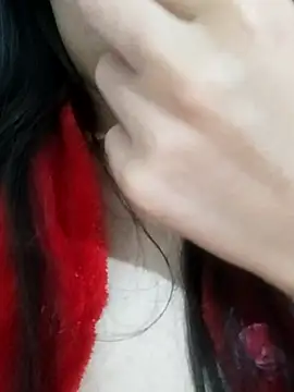 saraaxx1 online show from November 2025 10:53:02 PM