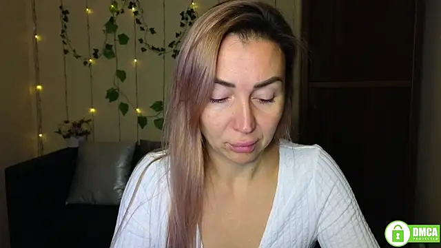 Kiss julli88I online show from November 2025 06:23:02 PM