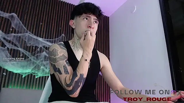 Snapshot of troy_rouge chatting on October 2025 07:54:02 PM troy rouge online show from October 2025 07:54:02 PM