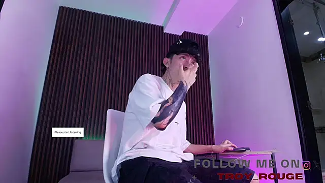 Snapshot of troy_rouge chatting on November 2025 07:14:02 PM troy rouge online show from November 2025 07:14:02 PM