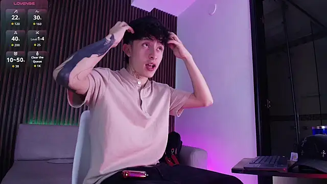 Snapshot of troy_rouge chatting on November 2025 07:12:01 PM troy rouge online show from November 2025 07:12:01 PM