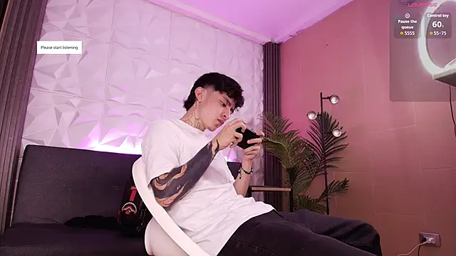 Snapshot of troy_rouge chatting on November 2025 07:14:02 PM troy rouge online show from November 2025 07:14:02 PM