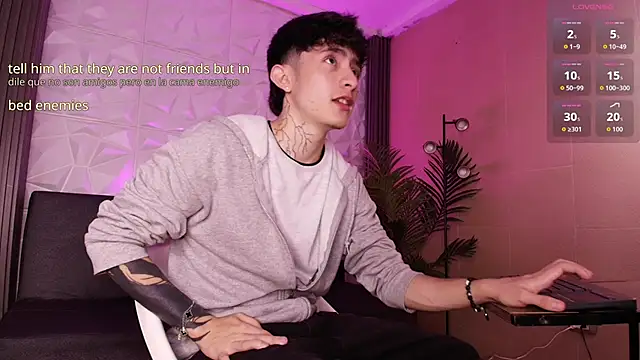 Snapshot of troy_rouge chatting on November 2025 07:16:02 PM troy rouge online show from November 2025 07:16:02 PM