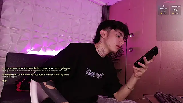 Snapshot of troy_rouge chatting on December 2025 07:31:01 PM troy rouge online show from December 2025 07:31:01 PM