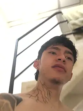 Snapshot of troy_rouge chatting on February 2026 04:38:02 PM troy rouge online show from February 2026 04:38:02 PM