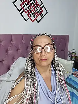 AlessandraLeroy online show from November 2025 03:06:01 AM