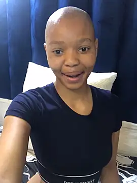 BondiBitch online show from October 2025 09:30:01 PM