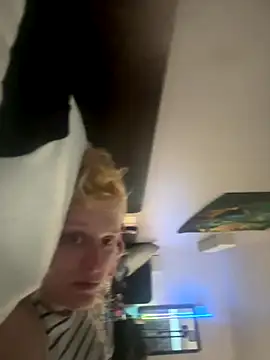 KITTYBOOBOOFUXX online show from December 2025 08:38:02 PM