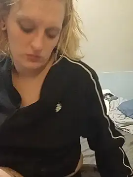 KITTYBOOBOOFUXX online show from June 2026 05:54:02 AM
