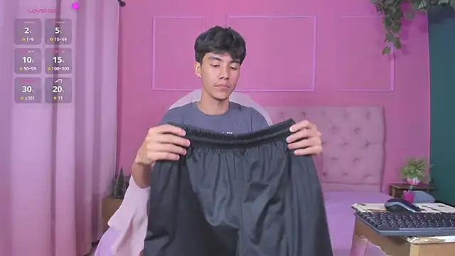 SHADY STONE online show from January 2026 06:05:02 AM