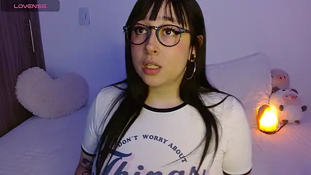 Snapshot of Oliviargf chatting on October 2025 12:18:01 AM Oliviargf online show from October 2025 12:18:01 AM