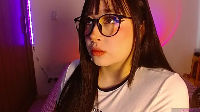 Oliviargf online show from March 2026 12:23:01 PM