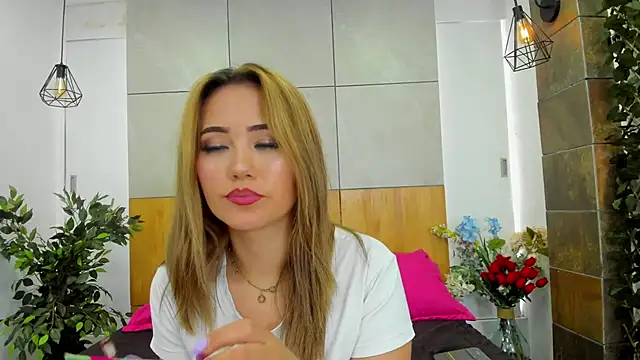 AzuraWave online show from March 2025 07:49:02 PM