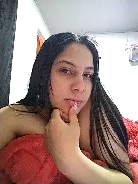 esmeralda jadees online show from November 2025 12:52:01 PM