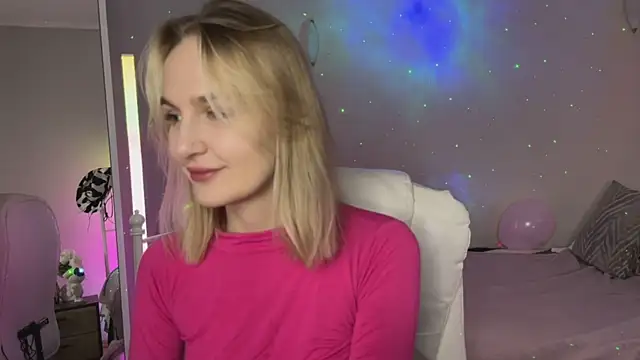 Vikky Moon  online show from May 2026 12:52:01 AM