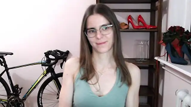 Snapshot of love_megi chatting on January 2026 07:28:02 PM love megi online show from January 2026 07:28:02 PM