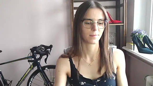 Snapshot of love_megi chatting on February 2026 02:33:01 PM love megi online show from February 2026 02:33:01 PM