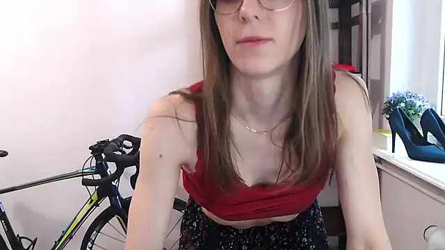 Snapshot of love_megi chatting on February 2026 07:34:01 AM love megi online show from February 2026 07:34:01 AM