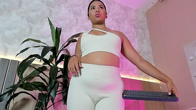  SamantaGomez online show from March 2026 07:39:01 PM