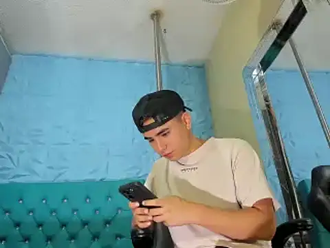 NohaCollens online show from March 2025 11:20:01 AM