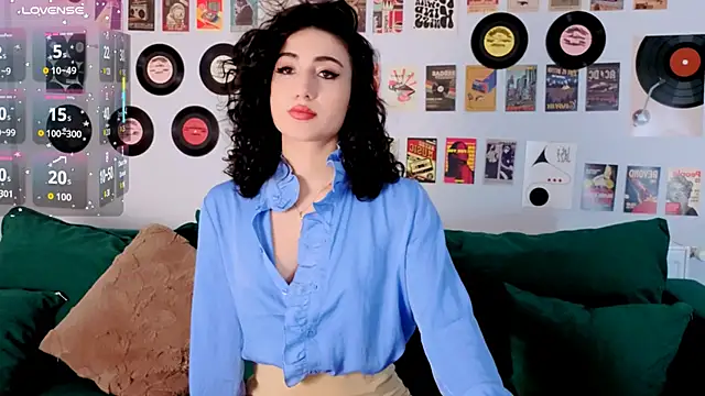 Maya Rogerss online show from April 2026 02:33:02 PM