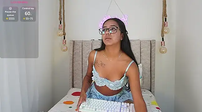 sofi grisaless online show from March 2025 09:26:01 AM