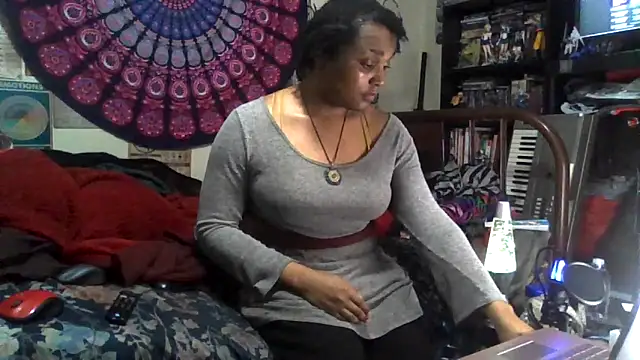 GardeniaFields online show from November 2025 05:12:03 AM