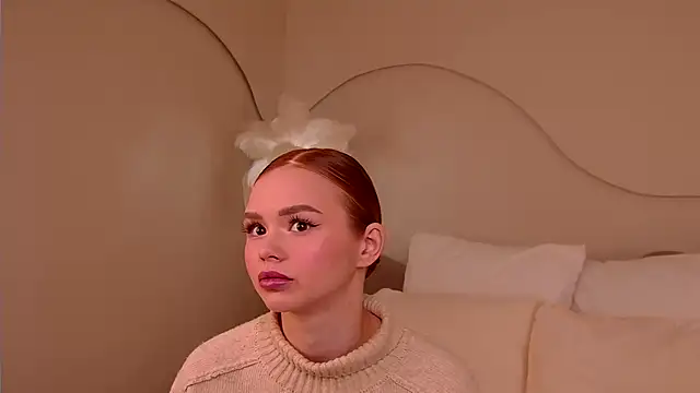 MiraBliss online show from November 2025 05:22:01 PM