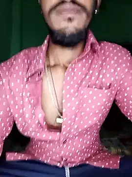 Snapshot of RanaSort chatting on November 2025 12:59:01 PM RanaSort online show from November 2025 12:59:01 PM