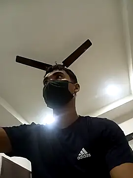 Hotswetie online show from March 2025 03:41:02 AM