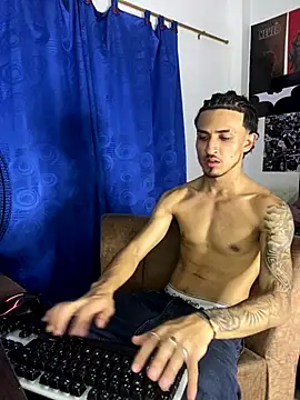 Snapshot of Zayn_kane chatting on October 2025 01:16:02 AM Zayn kane online show from October 2025 01:16:02 AM