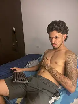 Snapshot of Zayn_kane chatting on July 2026 01:30:01 AM Zayn kane online show from July 2026 01:30:01 AM