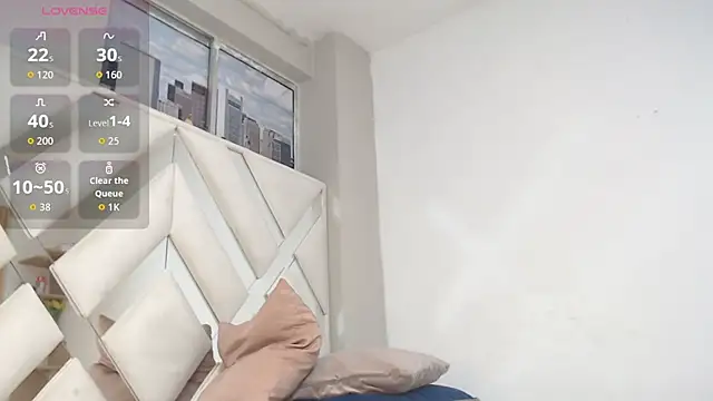 willow smitt online show from March 2026 12:32:02 PM