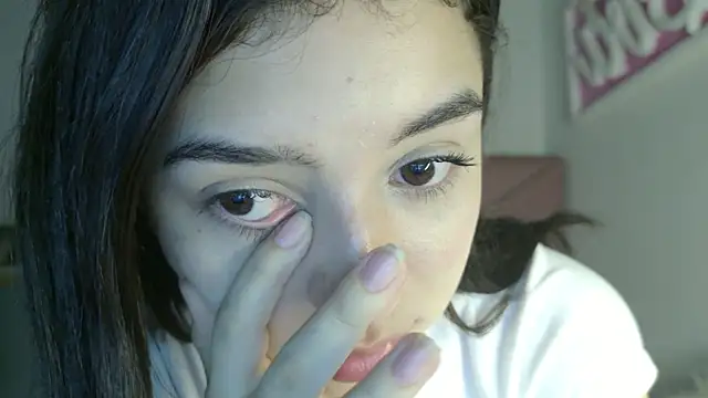 Snapshot of eva_sin18 chatting on April 2026 12:14:02 AM eva sin18 online show from April 2026 12:14:02 AM