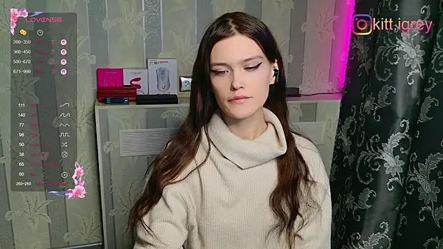 Snapshot of KittiGrey chatting on January 2026 07:01:02 AM KittiGrey online show from January 2026 07:01:02 AM